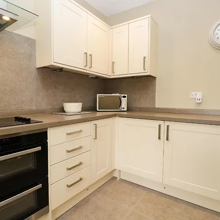 Two Acres * Kendal